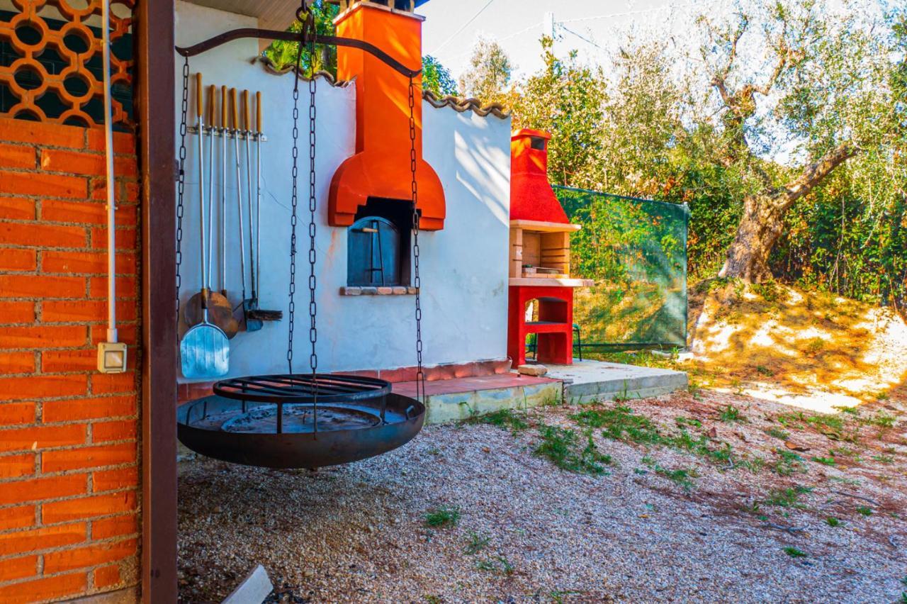Vista Allegra Pagoda - Villa Con Piscina 科隆内拉 外观 照片